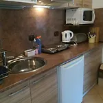 Апартамент Primorsko Apartments Приморско