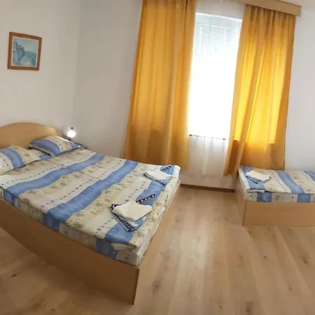 아파트 Primorsko Apartments