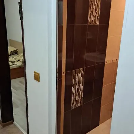 아파트 Primorsko Apartments *