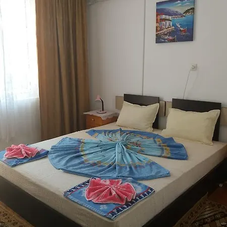 아파트 Primorsko Apartments *