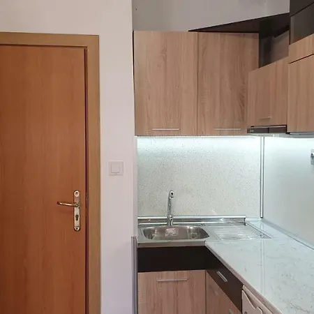 Primorsko Apartments * 프리모르스코